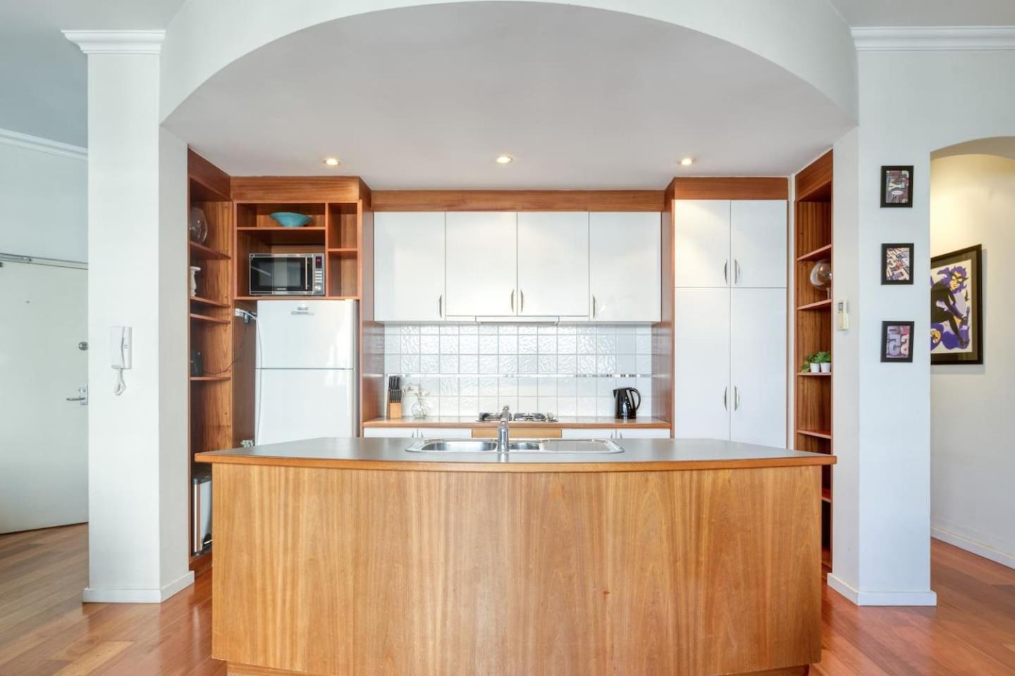 Spacious New York-style Loft With Balcony Perth