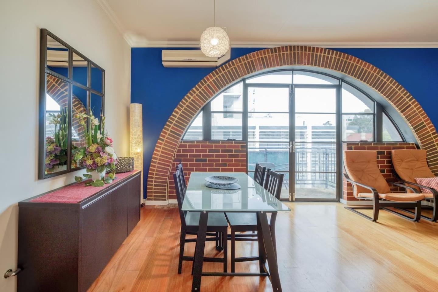 Spacious New York-style Loft With Balcony Apartment *