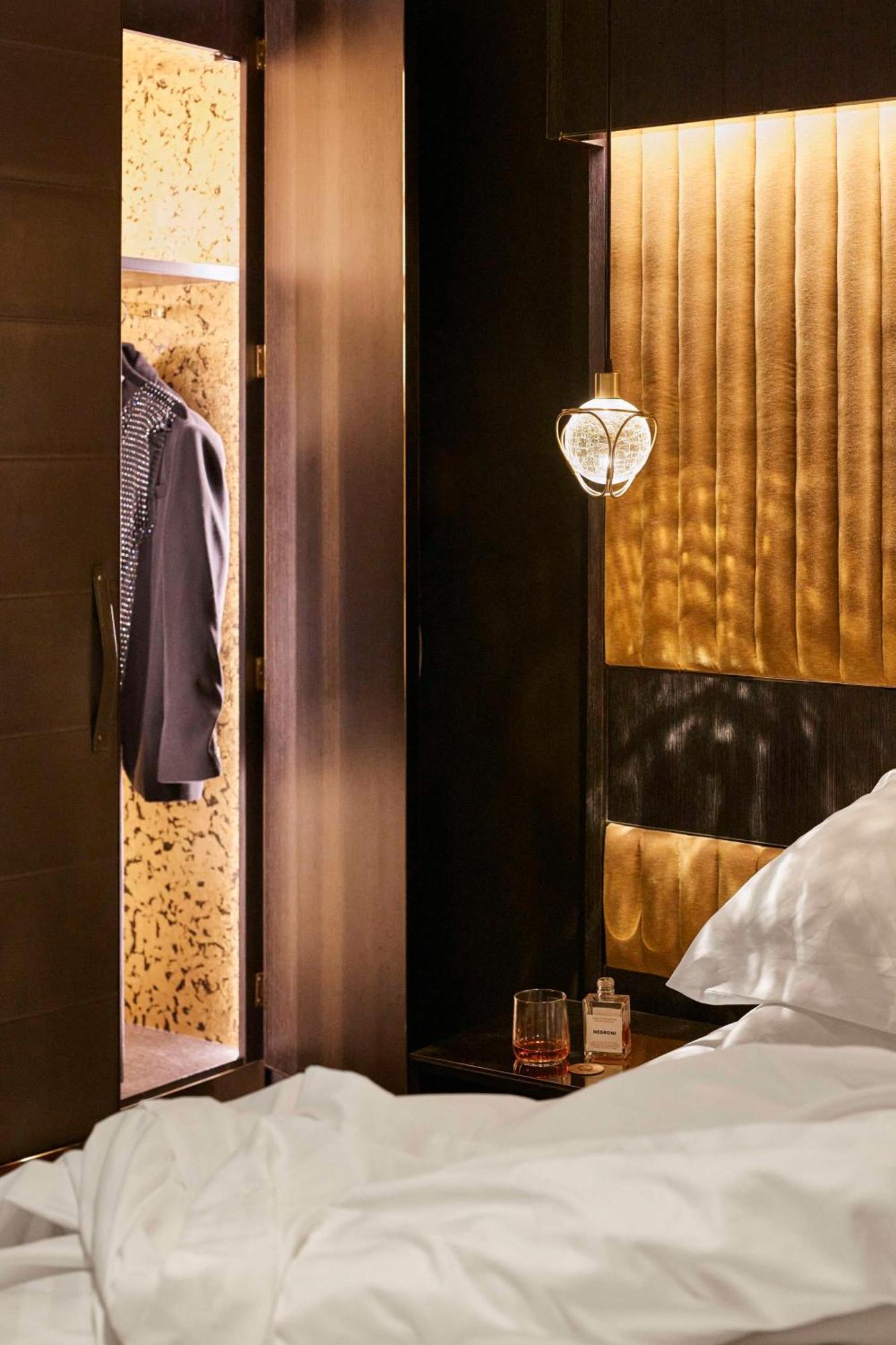Qt Hotel Perth