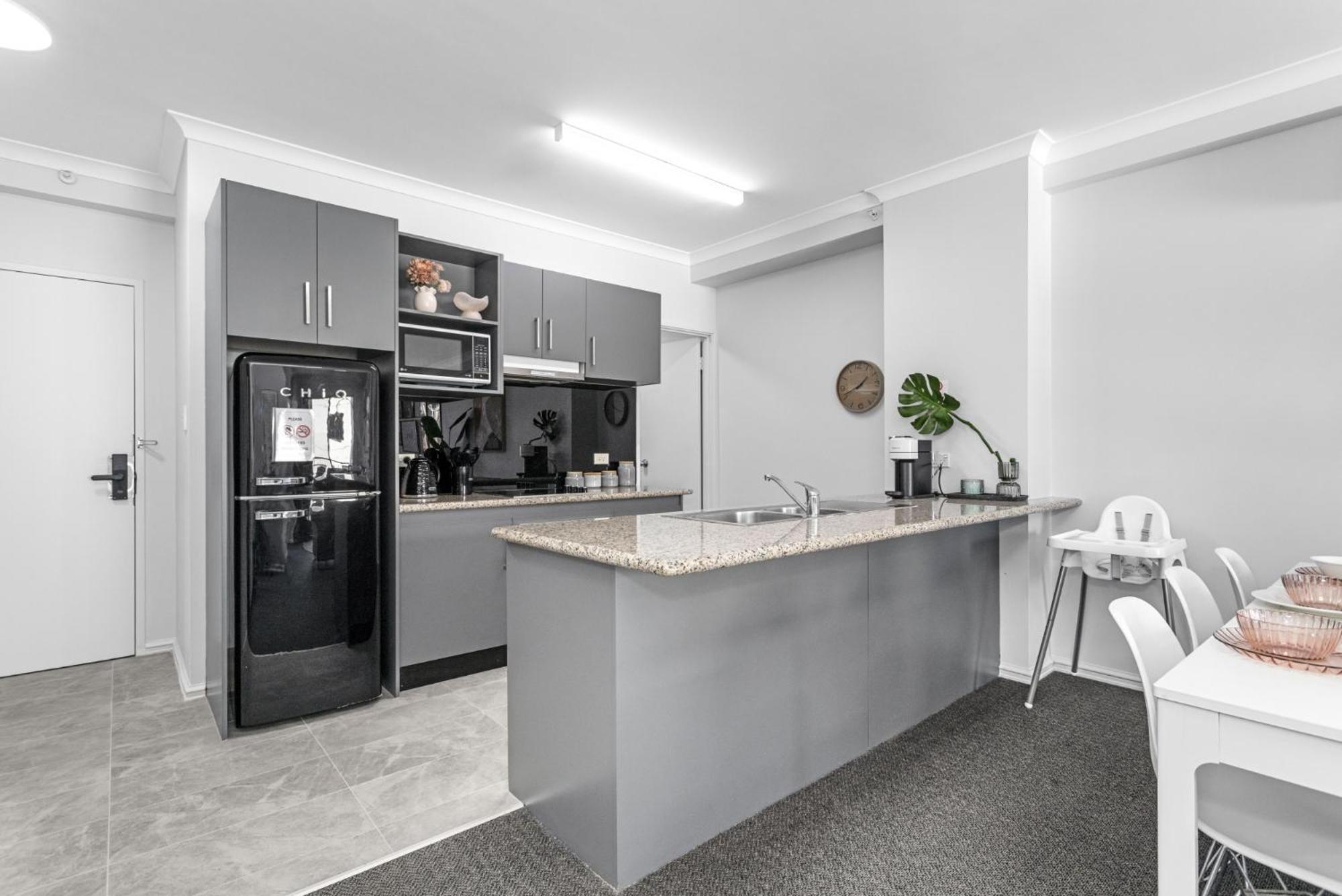 Living Retreat - Modern 2br In East Perth