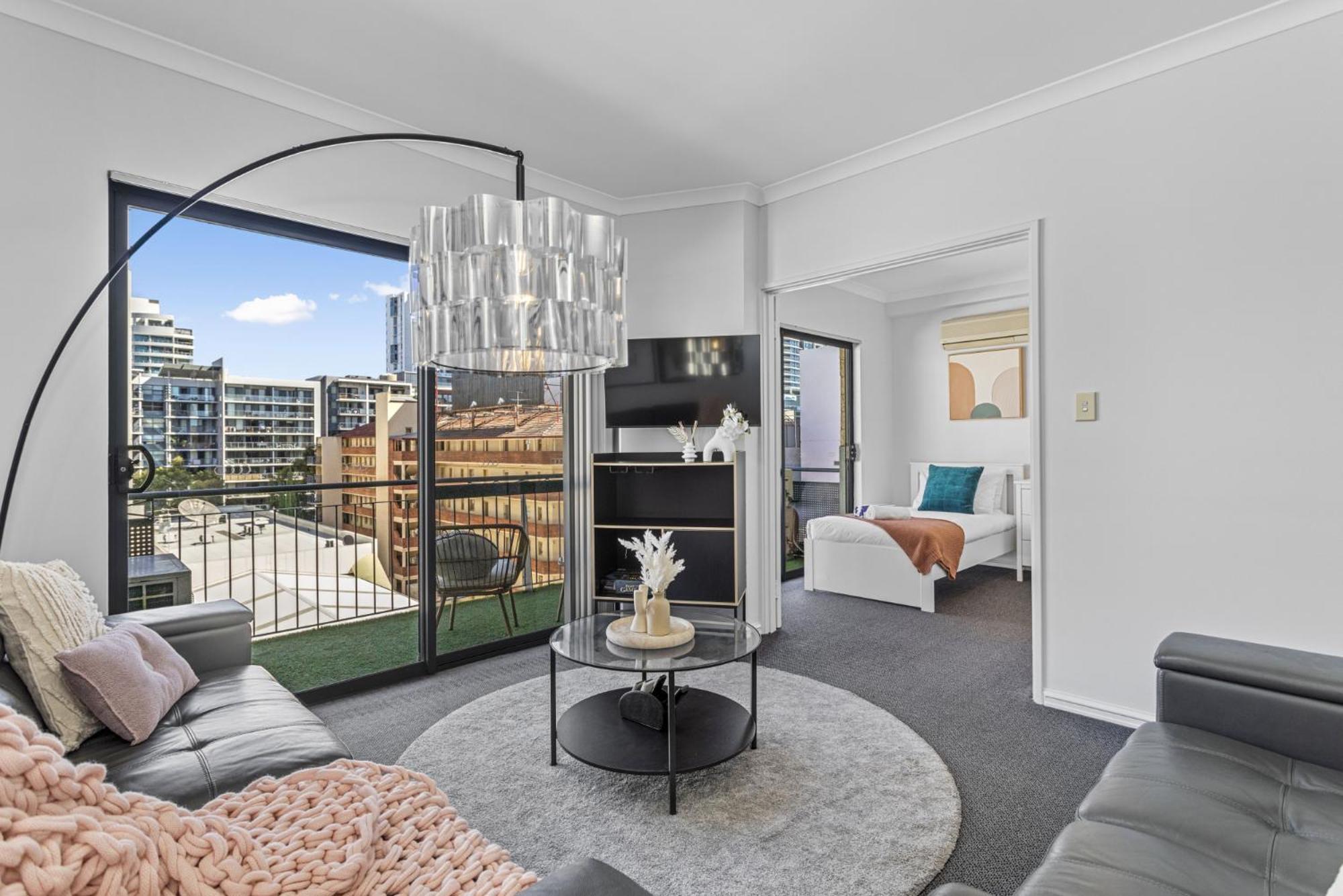 Living Retreat - Modern 2br In East Perth