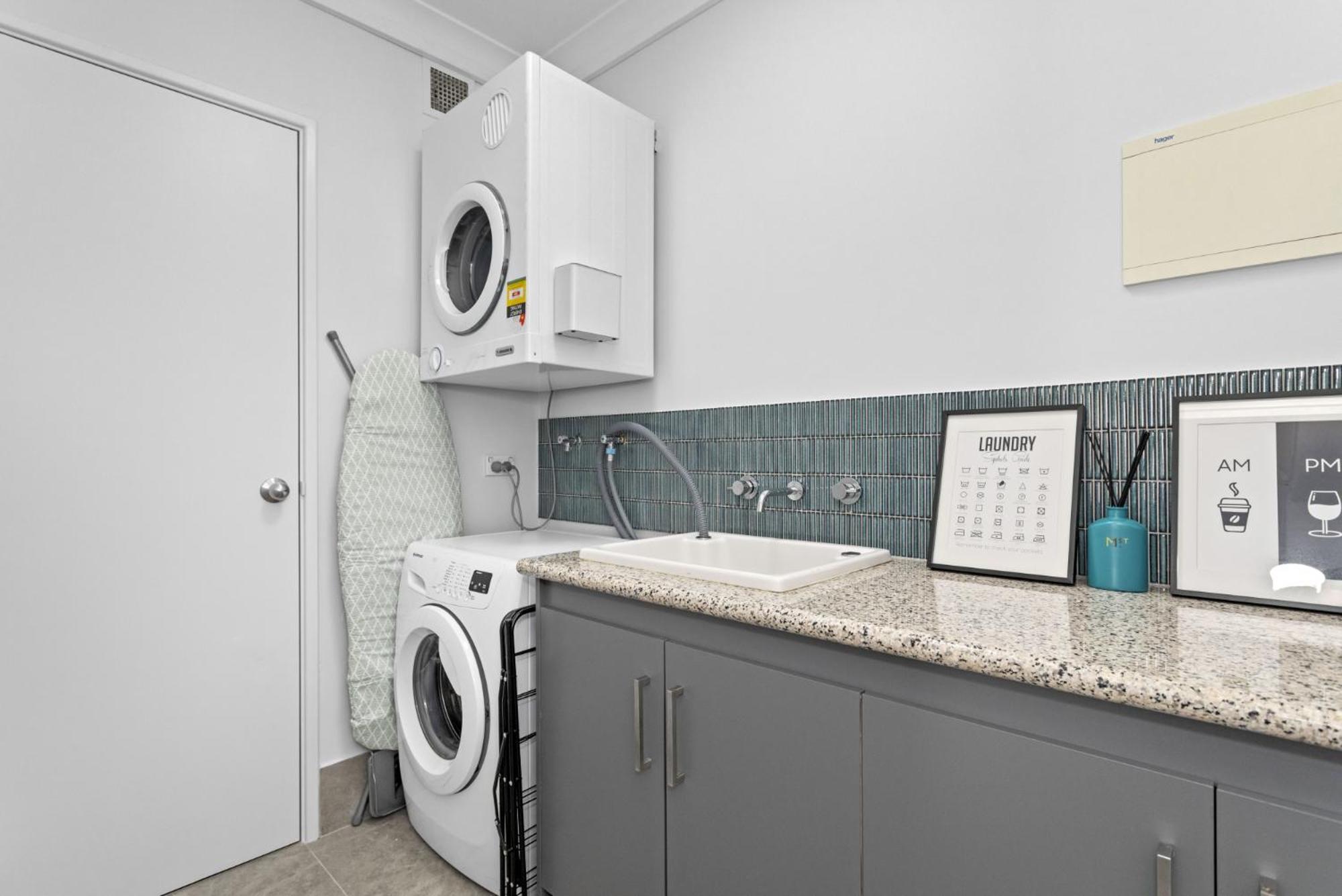 Living Retreat - Modern 2br In East * Perth