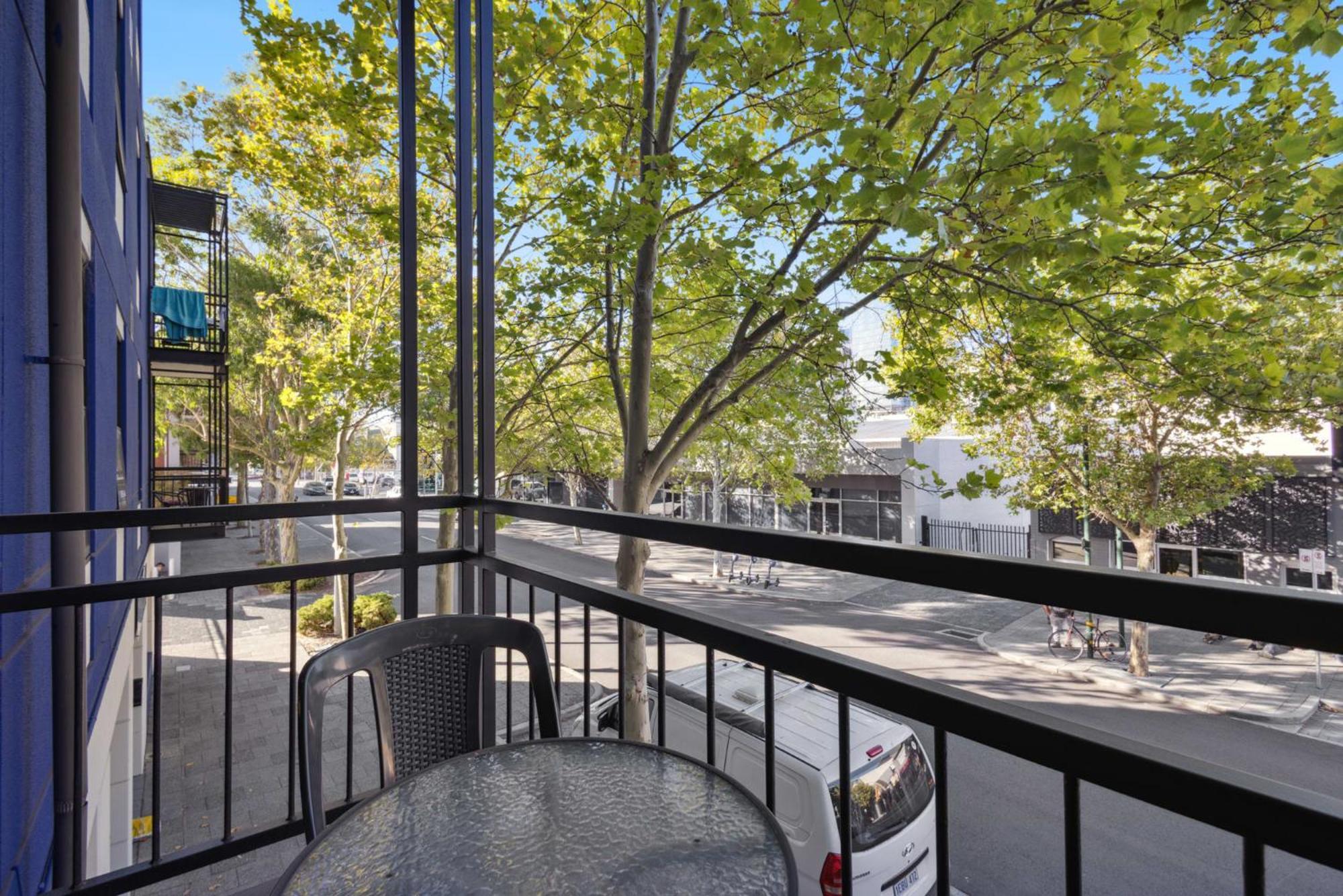 Apartment 2bdr 1bth 1prk - Northbridge Magic