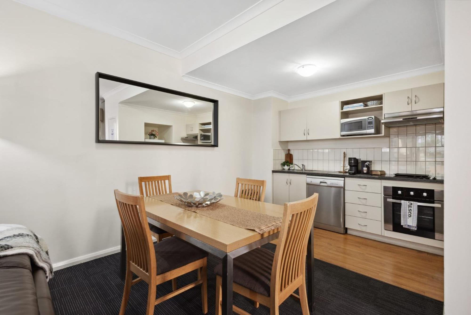 Apartment 3bdr 2bth 1prk - Northbridge Townhouse
