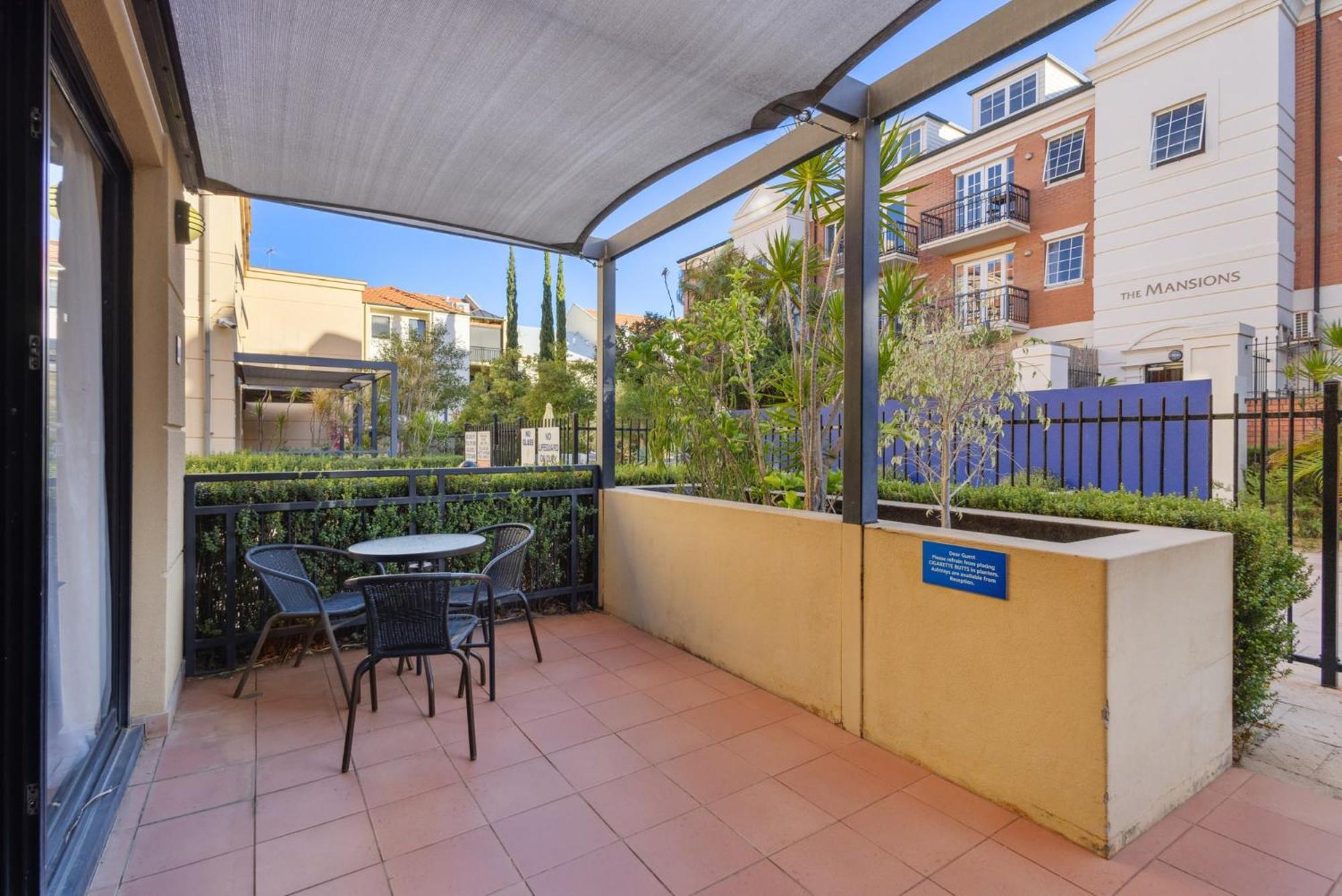 Apartment 3bdr 2bth 1prk - Northbridge Townhouse Perth