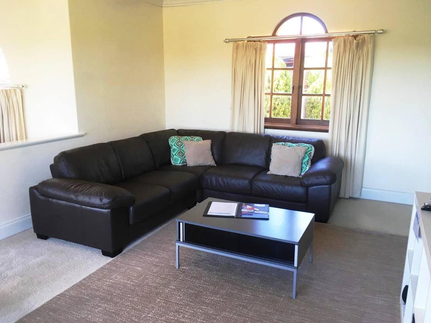 Rancho Relaxo - Great For Longer Stays! Free Wifi Holiday home *