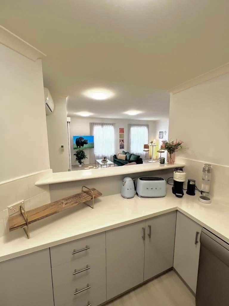 2bdr 1bth 1prk - Jem Apartment Perth