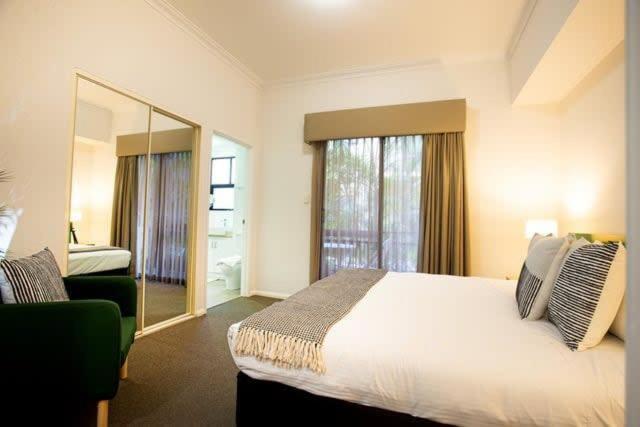 Fully Renovated 1bdr In Northbridge Apartment