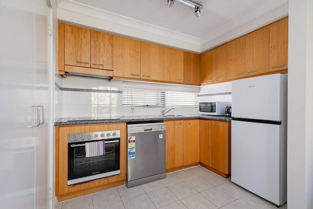 2x1 Comfy In Cbd Apartment *