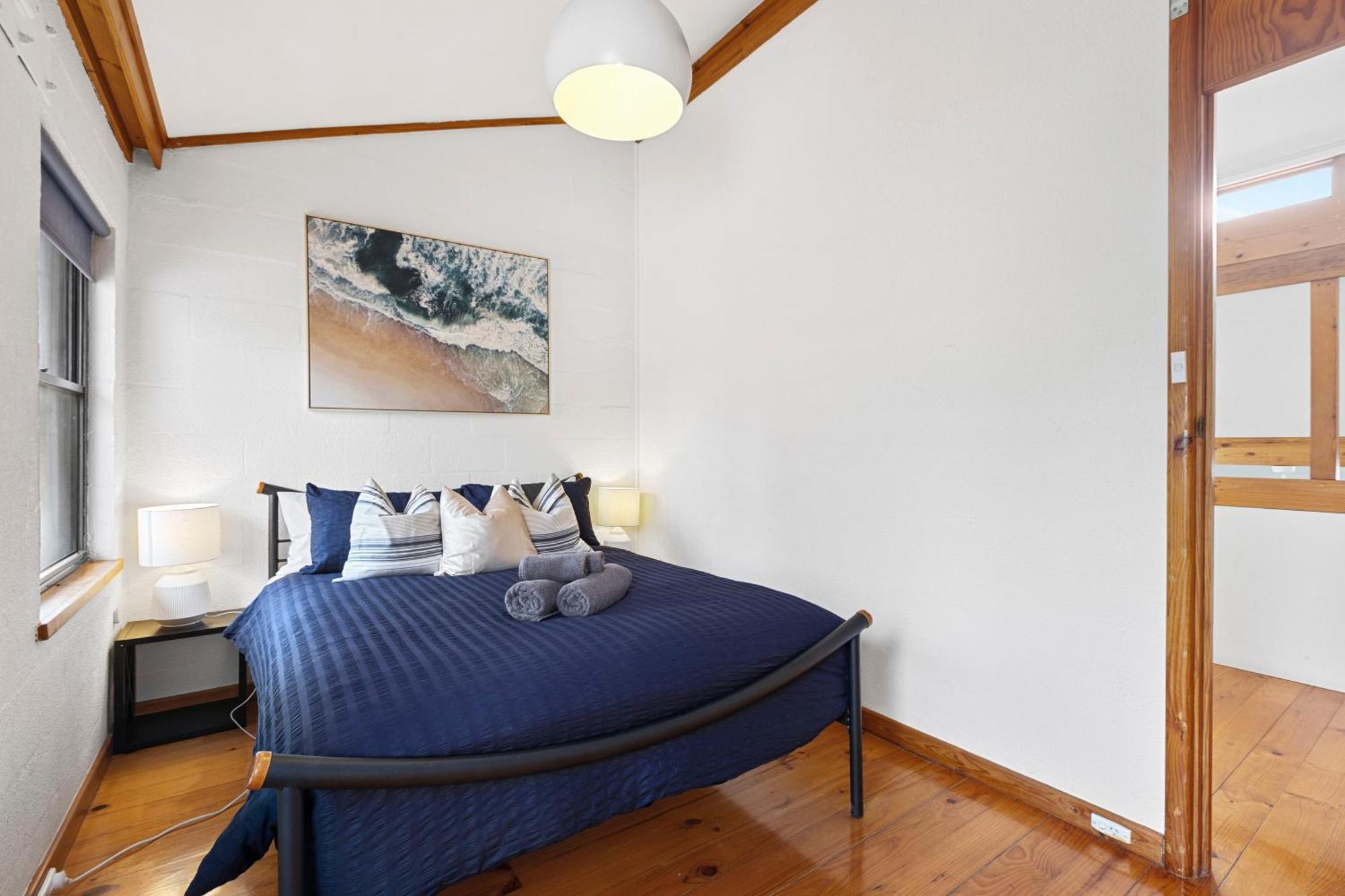 21 Cottesloe Steps To - Sleeps 3 Apartment *