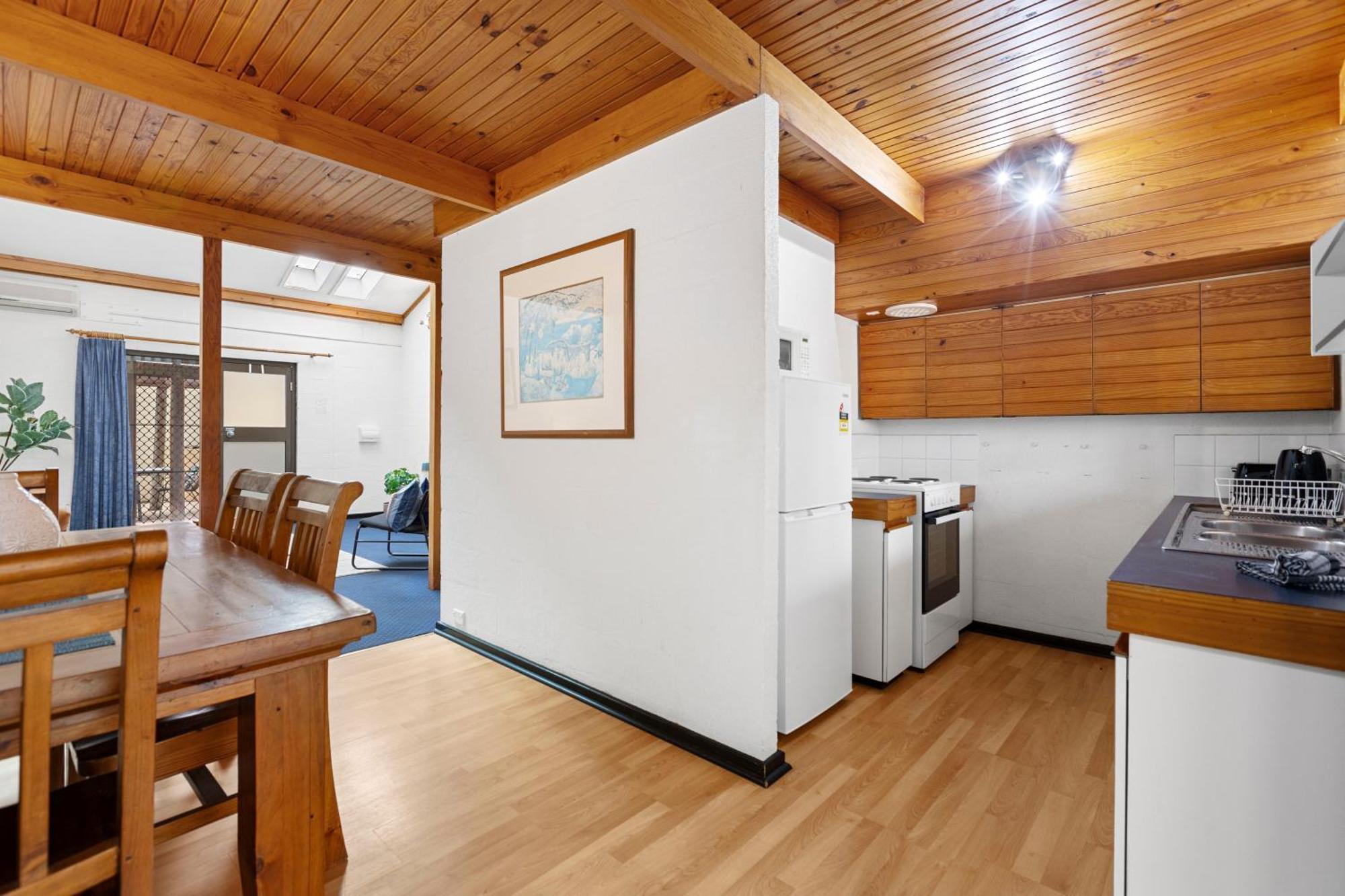 21 Cottesloe Steps To - Sleeps 3 * Perth