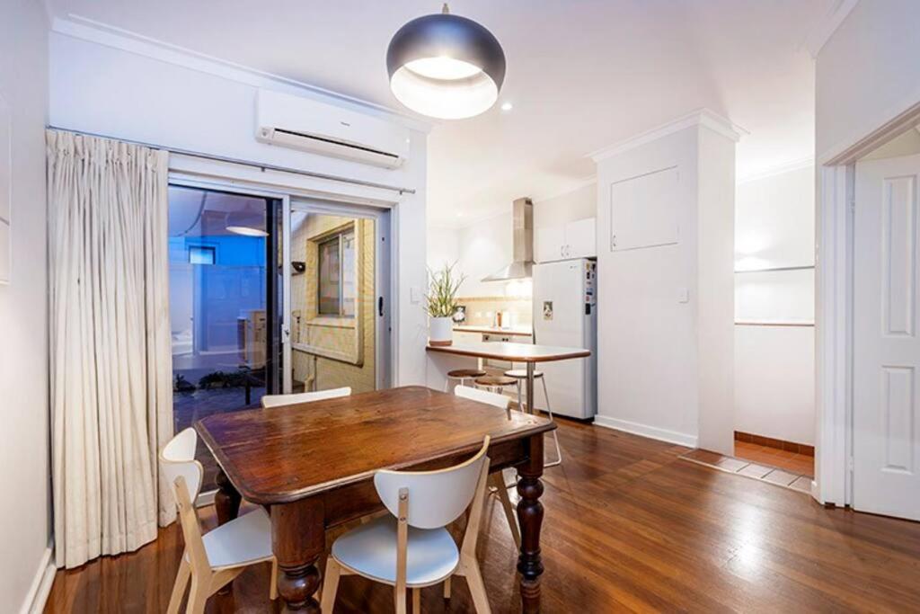 Cottesloe Artists Retreat - Executive Escapes