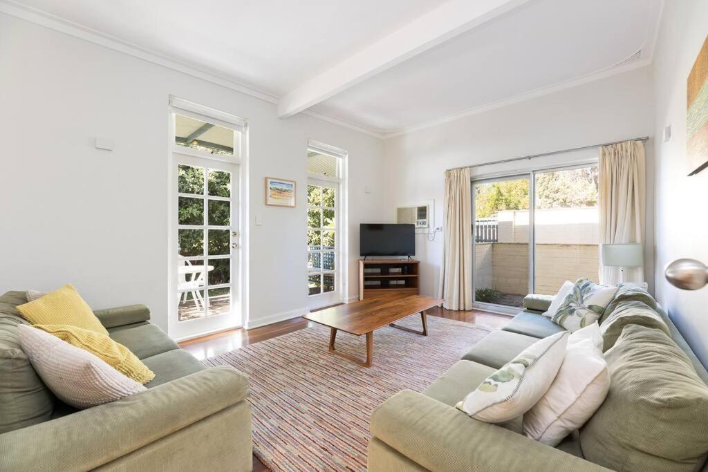 Holiday home Cottesloe Artists Retreat - Executive Escapes *