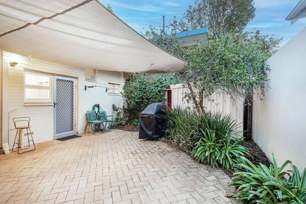 Holiday home Cottesloe Artists Retreat - Executive Escapes Perth
