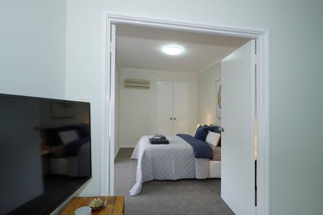 Apartment Classic East - Close To Optus Stadium