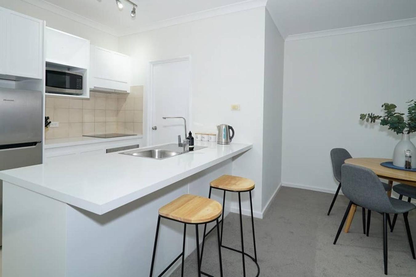 Classic East - Close To Optus Stadium Apartment *