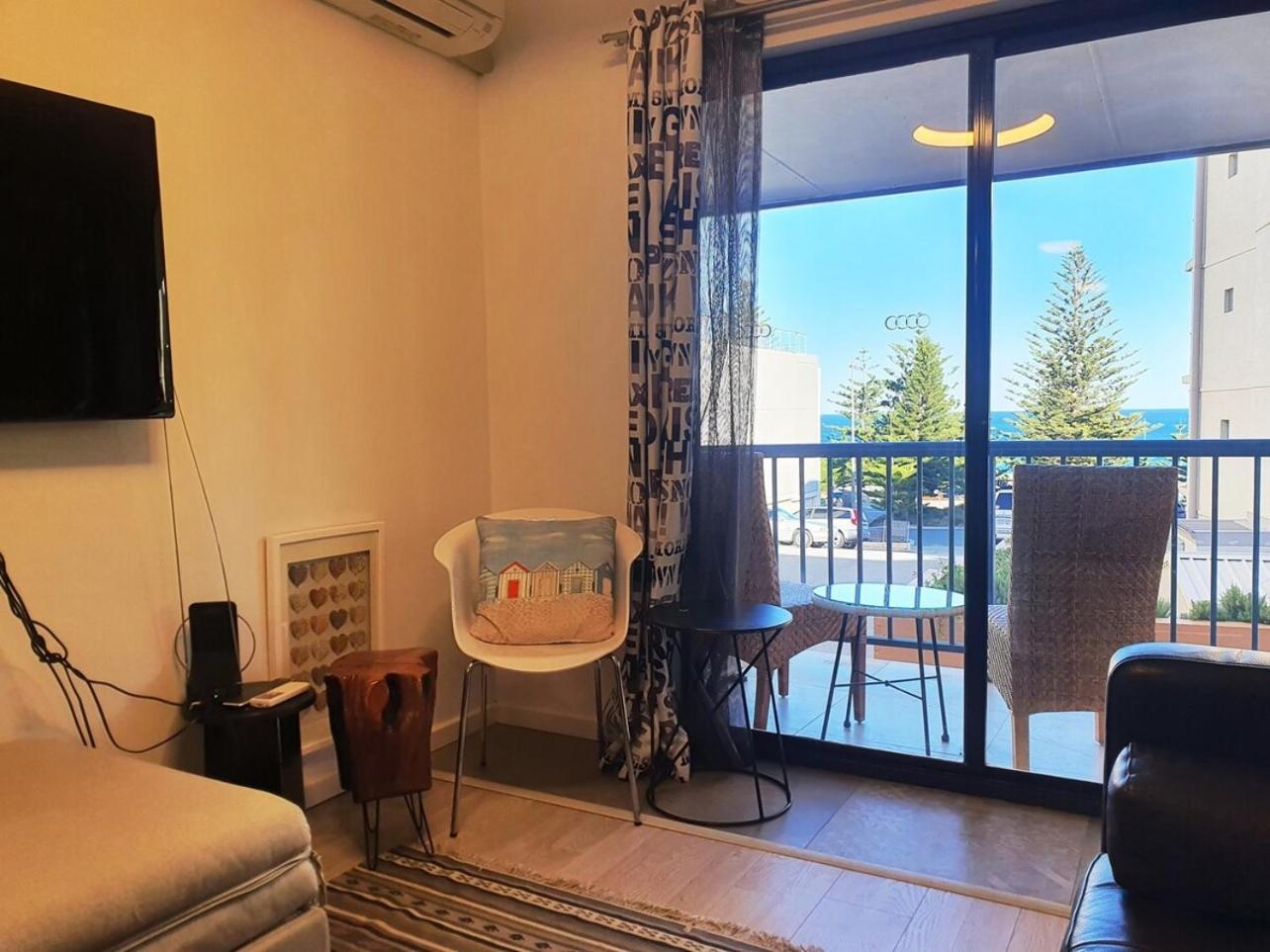 Coastal Salty Air 2bedrm 2bath W Ocean Views! *
