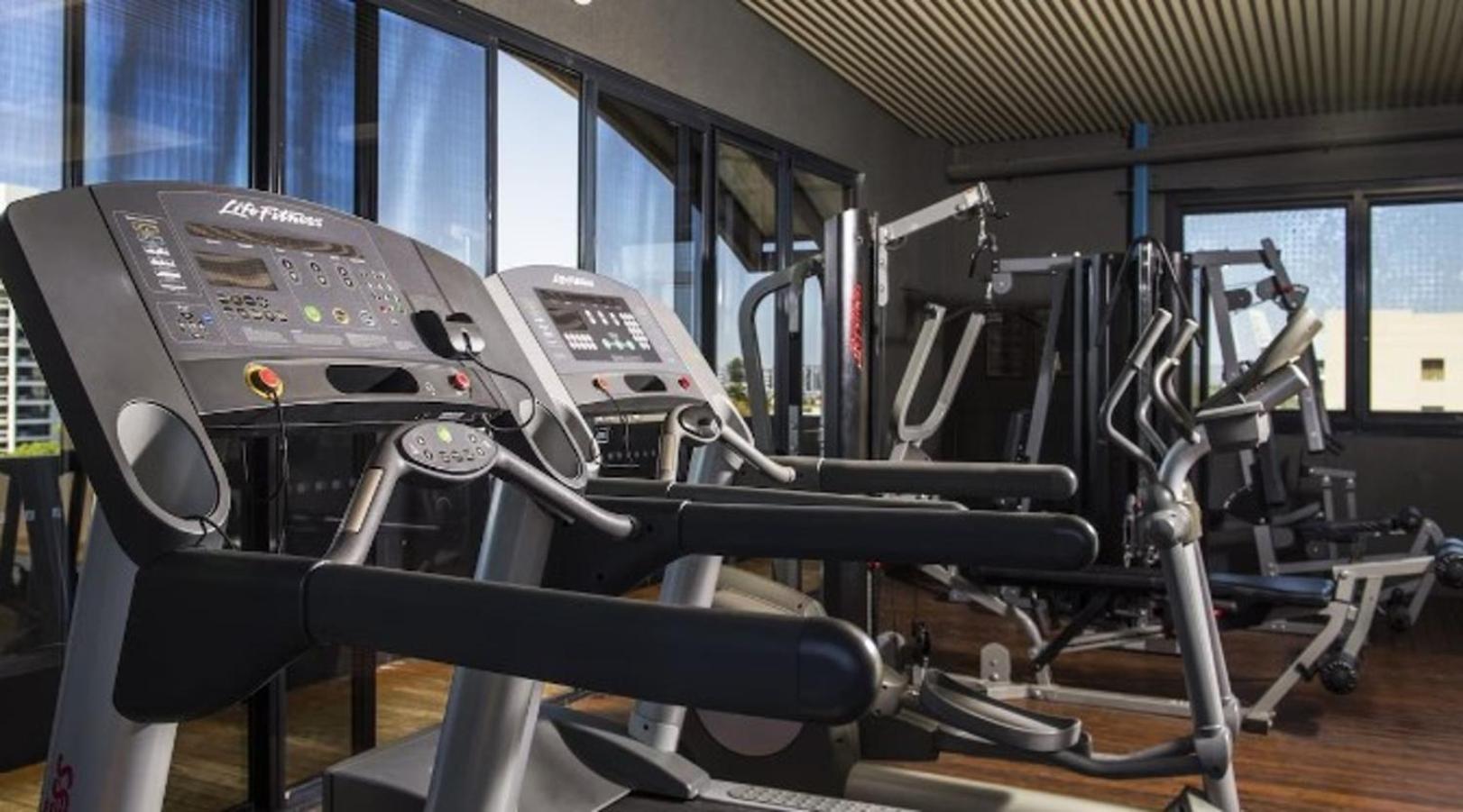 321 Heavenly Hay Sleeps 4 2br Poolgym Apartment Perth