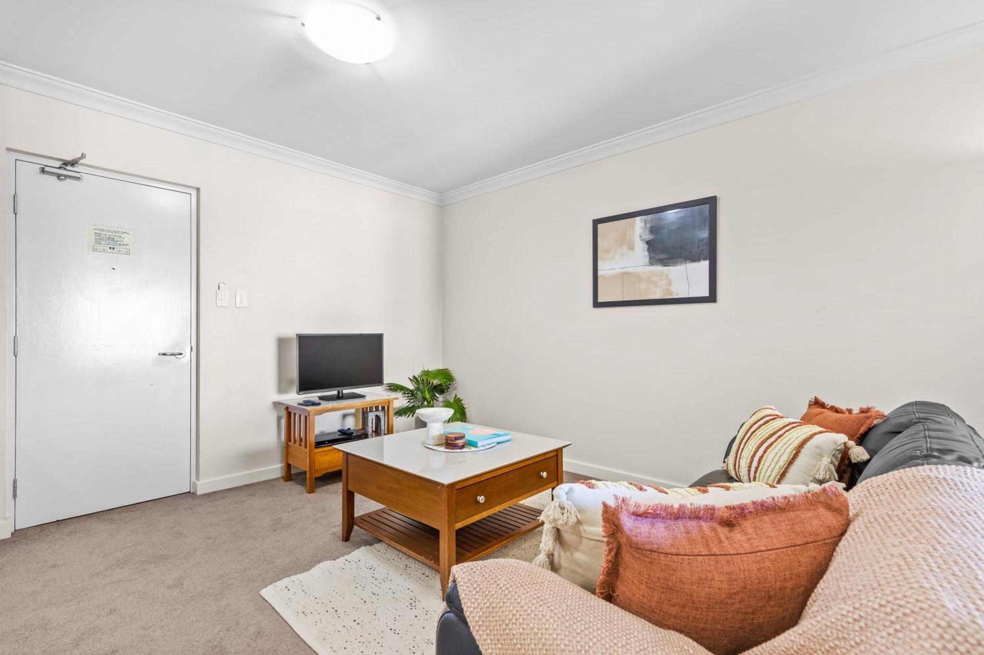 Luxurious Cbd C Kings Park Free Parking Apartment *