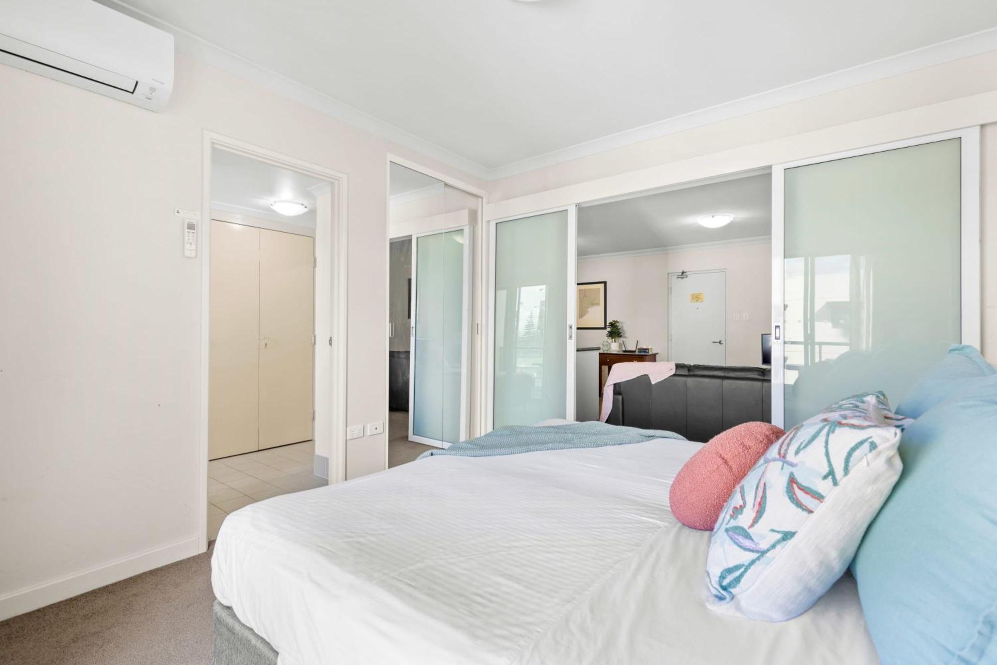 Luxurious Cbd C Kings Park Free Parking *