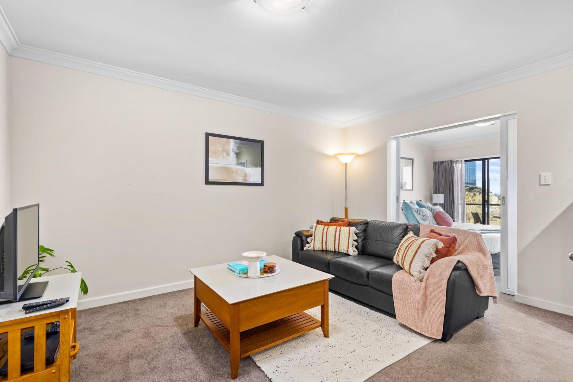 Apartment Luxurious Cbd C Kings Park Free Parking