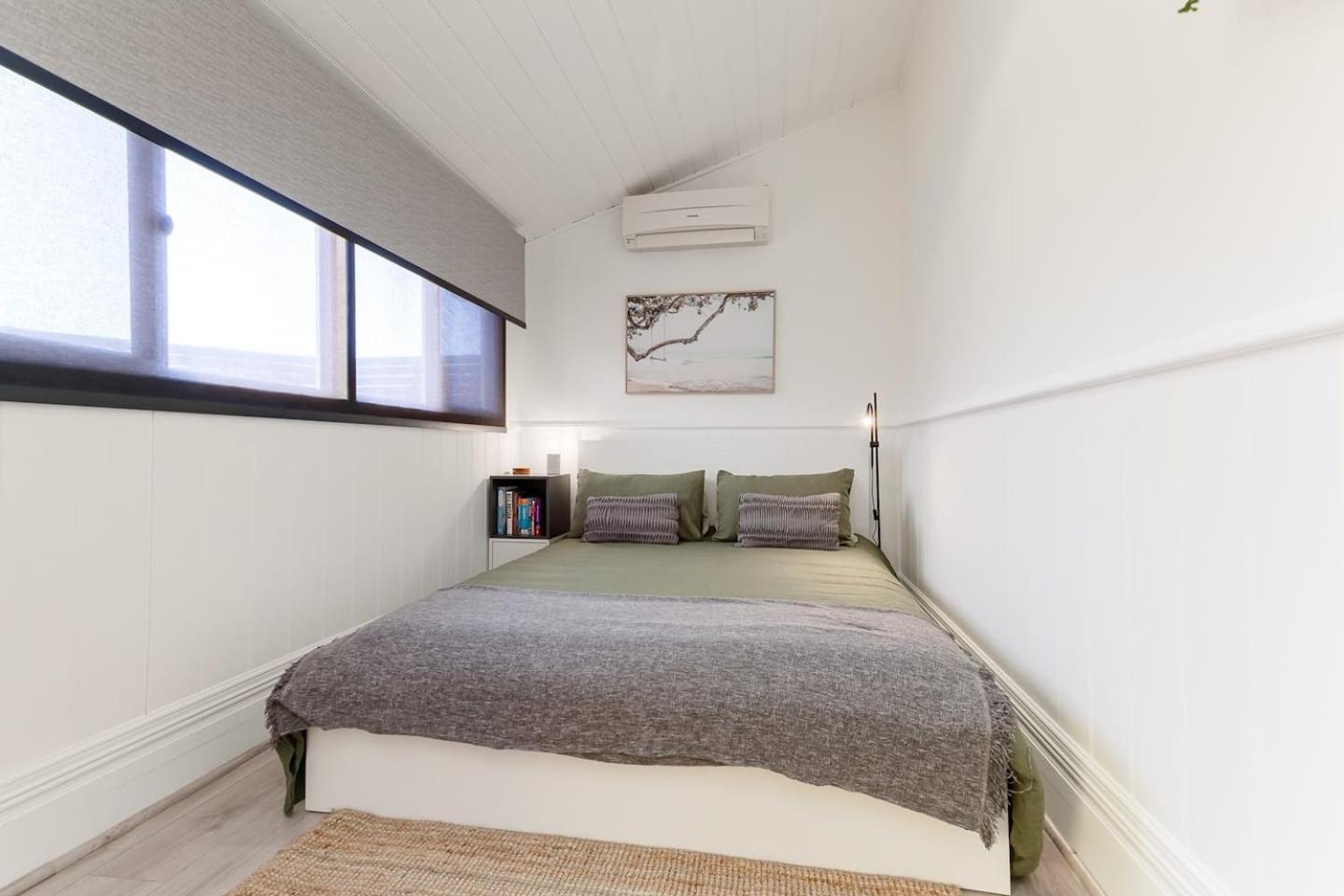 Manning Private Escape By Swan Management * Perth