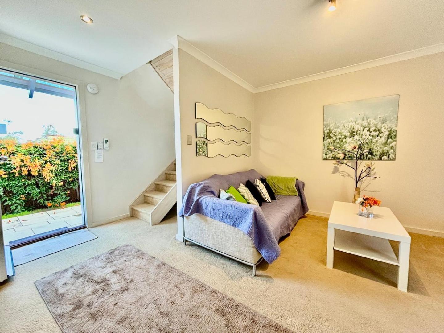 Urban Oasis Townhouse East Holiday home