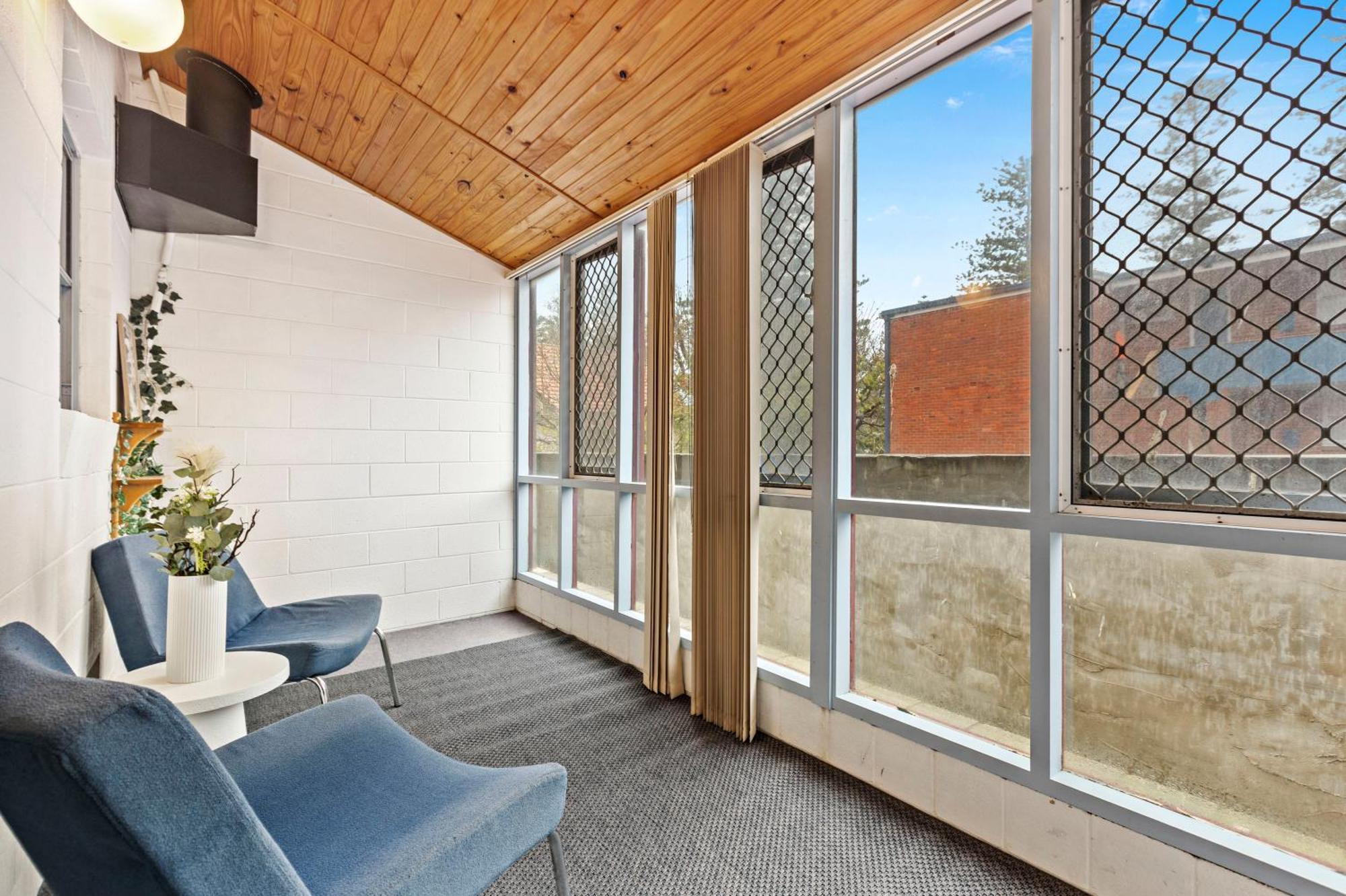 23 Cottesloe Steps To - Sleeps 3 No Wifi * Perth