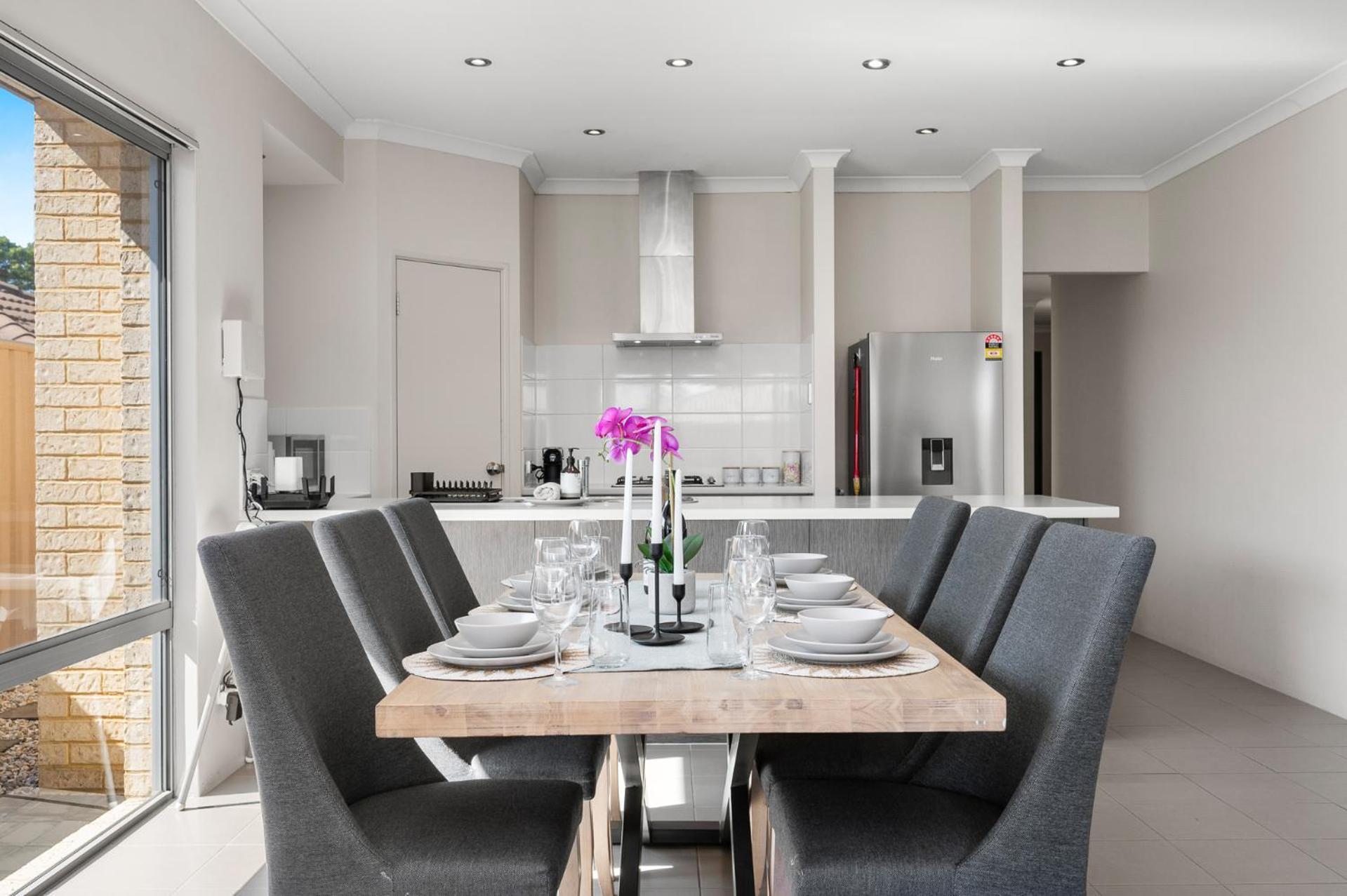 Cozy Modern Nook Retreat Holiday home Perth