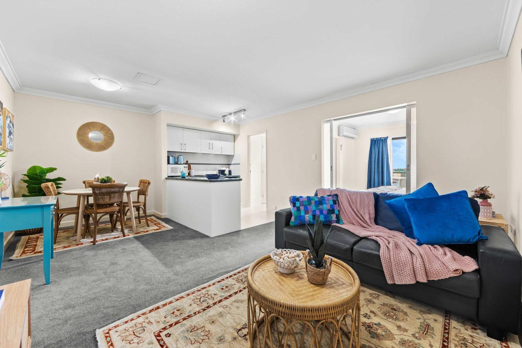 Prime Apartment *