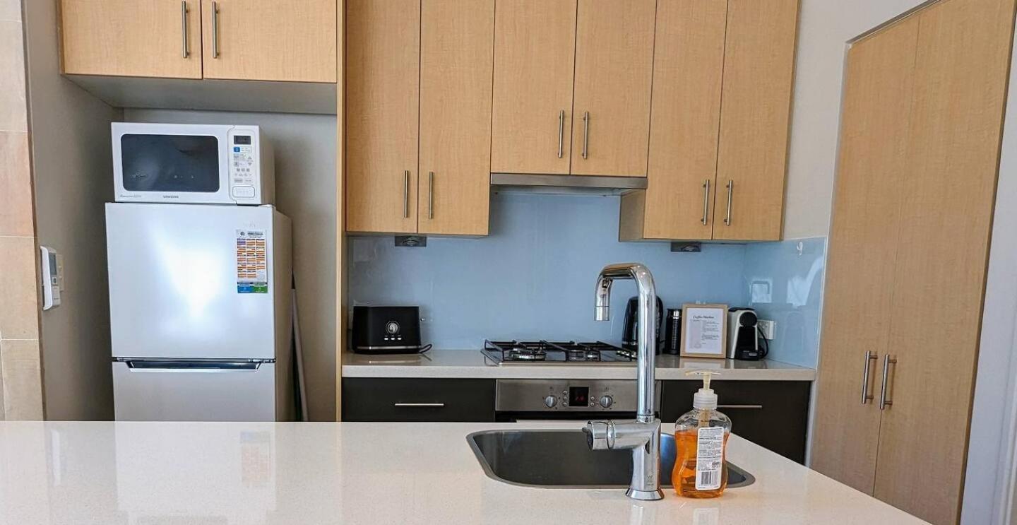 Holiday home Bright & Conveniently Located Townhouse *