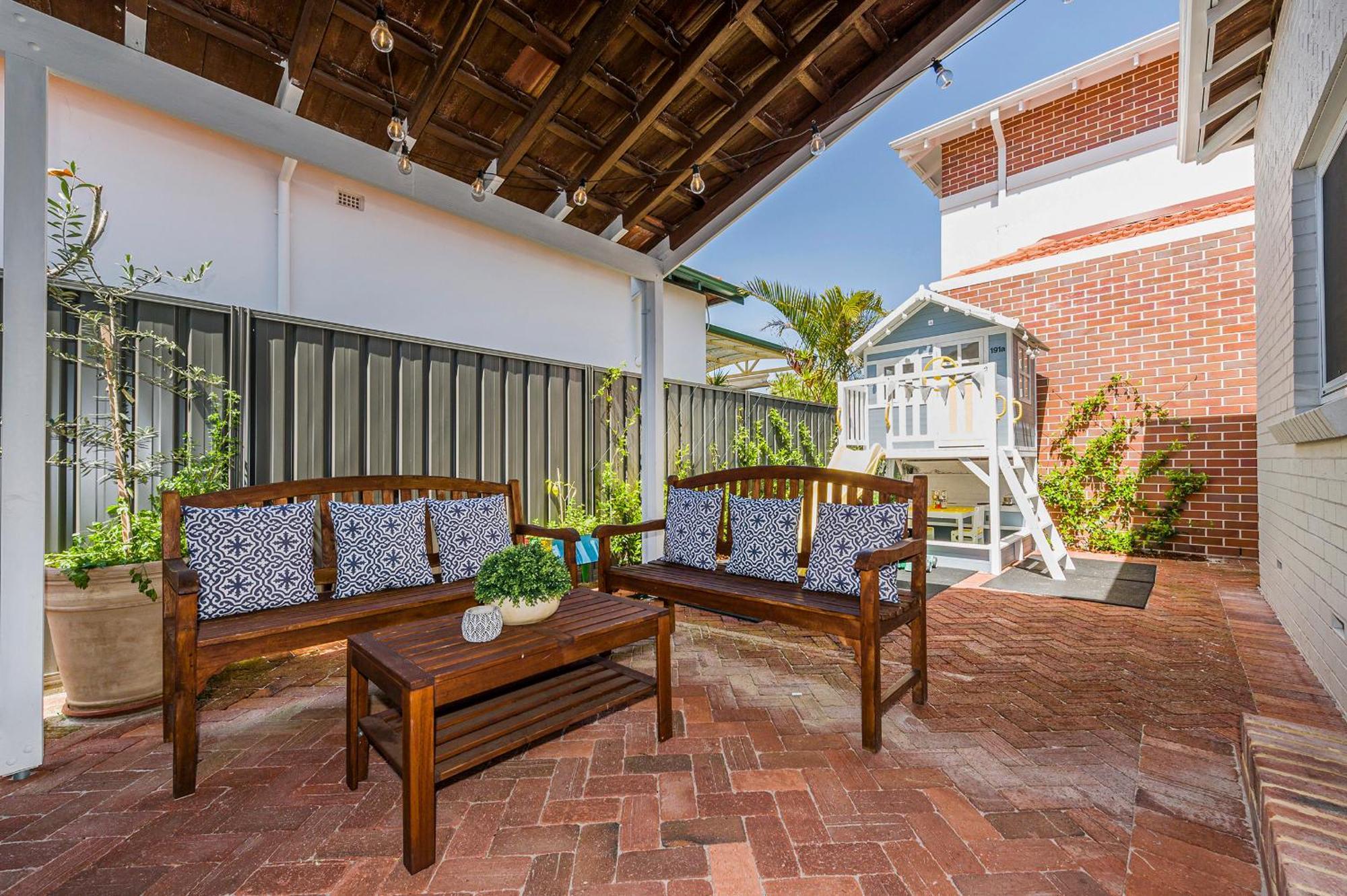 Cent191 - Timeless 3br, 2ba Federation Holiday home *