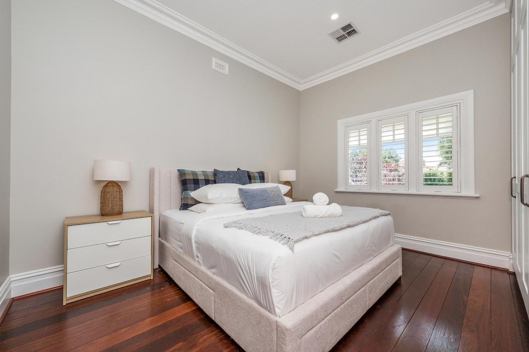 Cent191 - Timeless 3br, 2ba Federation *
