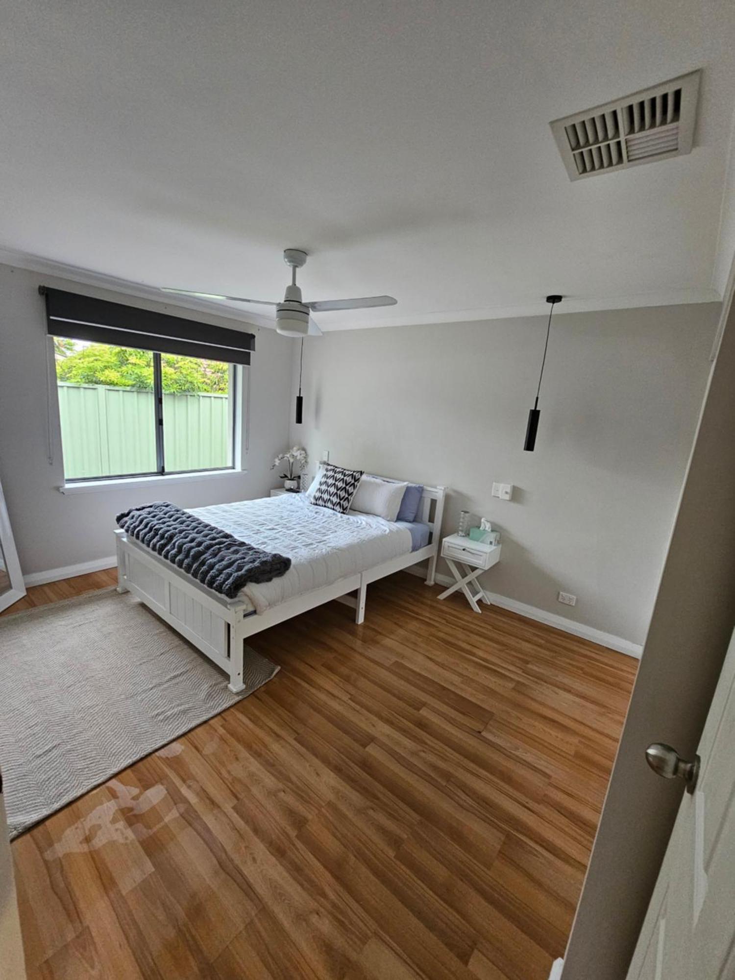 Deluxe Modern Family With Pool Holiday home *
