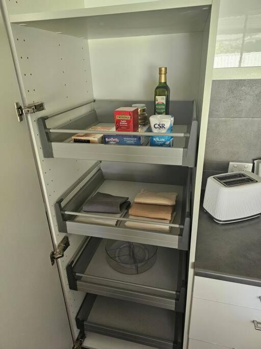 Holiday home Deluxe Modern Family With Pool *