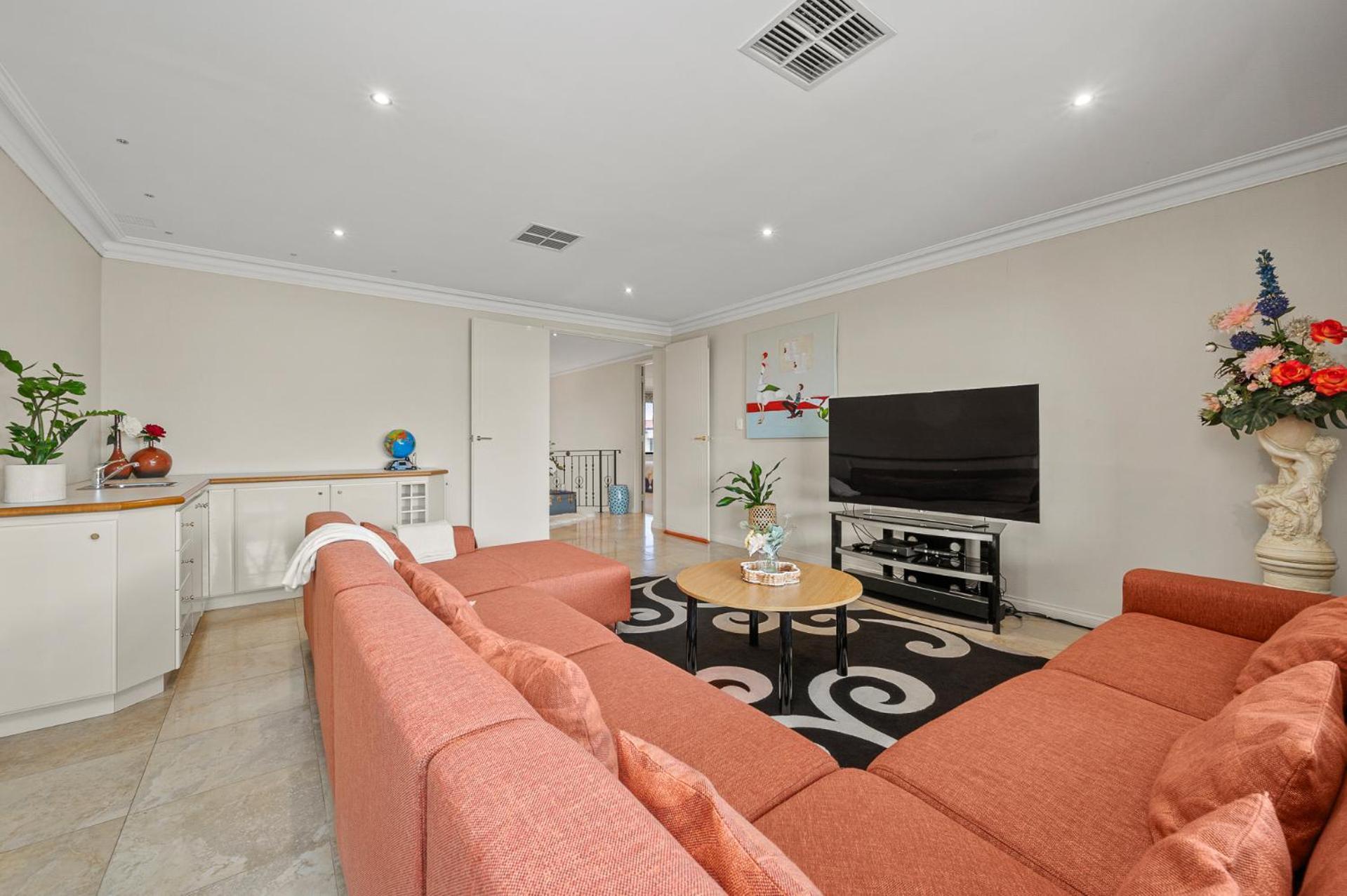 2-story, Views, Bbq & * Perth