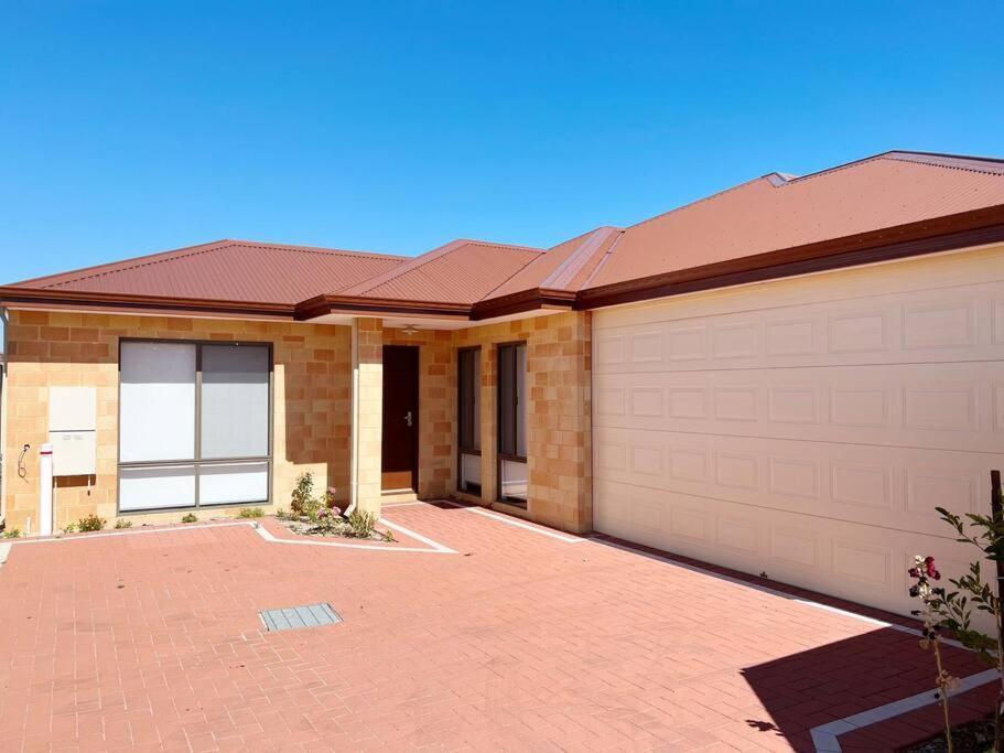 Luxury New Home-beach-cbd Park * Perth