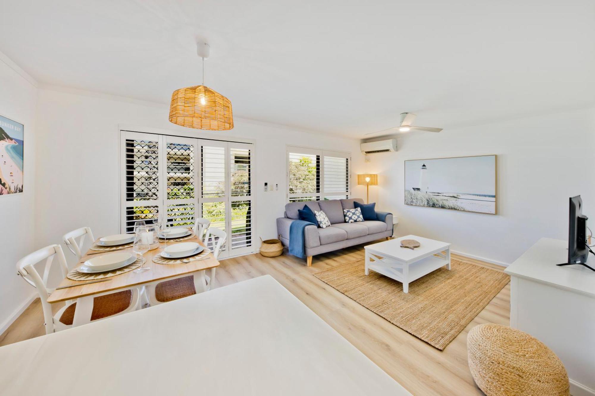 Sandy Toes - Coastal Retreat