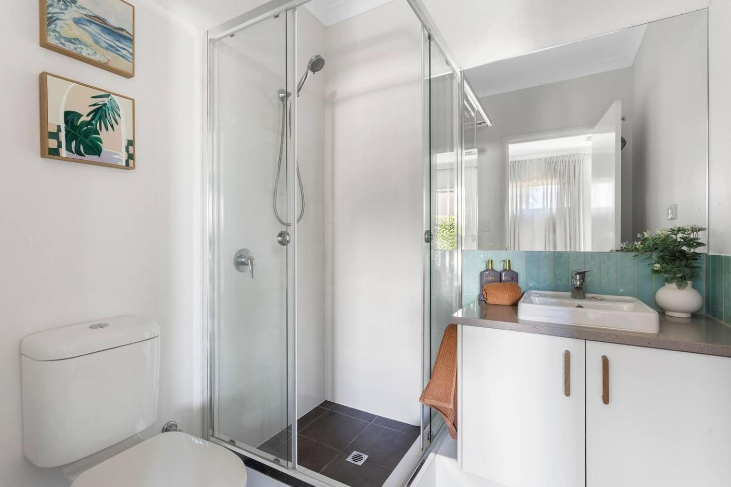 Holiday home Bliss Stylish Retreat-spa & Prime Location Perth