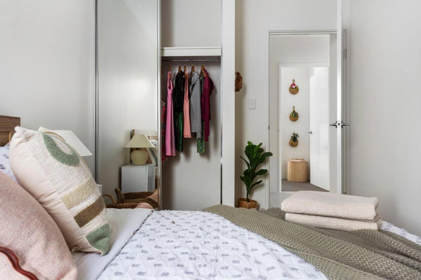 Bliss Stylish Retreat-spa & Prime Location