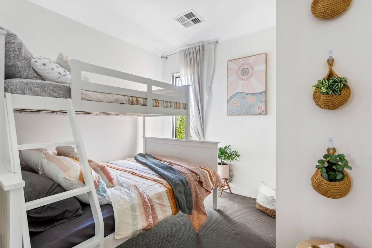 Holiday home Bliss Stylish Retreat-spa & Prime Location Perth