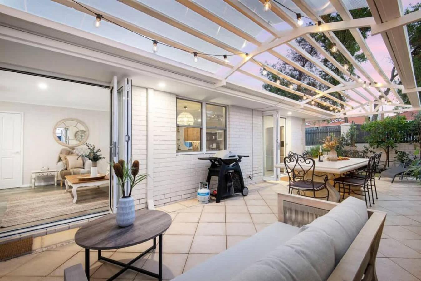Coastal Retreat Modern In Scarborough