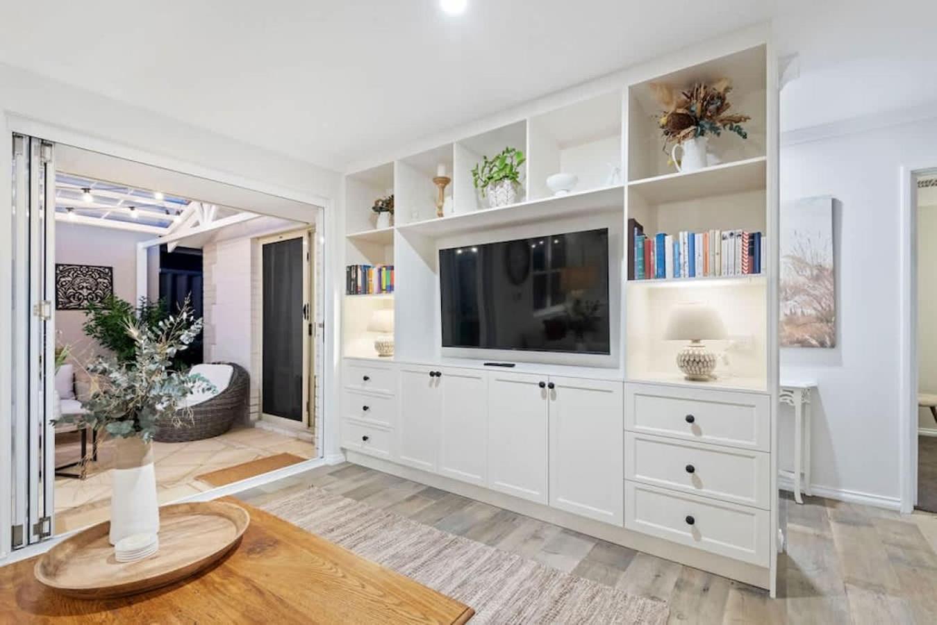 Coastal Retreat Modern In Scarborough Apartment Perth
