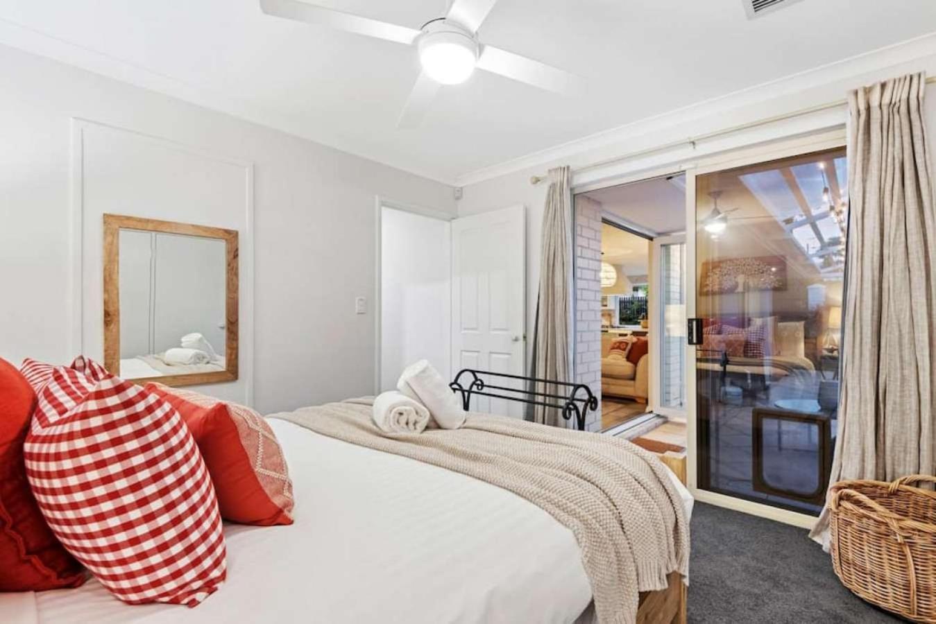 Apartment Coastal Retreat Modern In Scarborough Perth