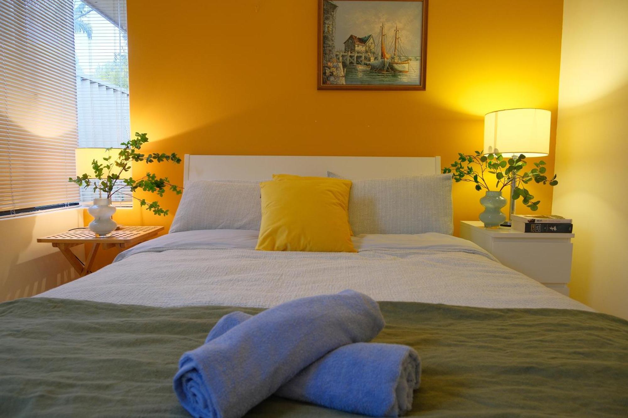 Airport 6Br Haven - Quiet Yard & Ac Perth