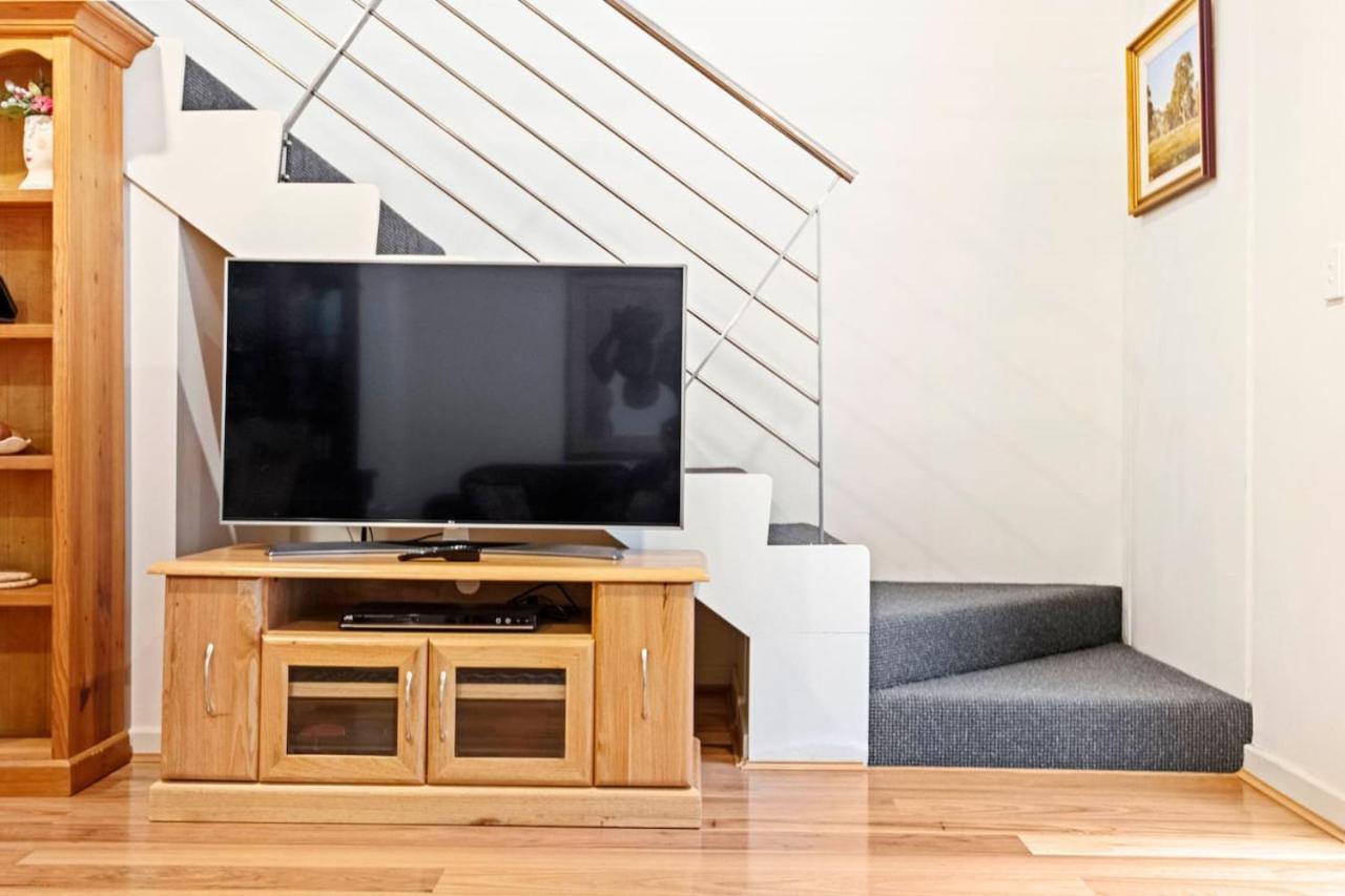 Apartment Contemporary Subi With Amenities *