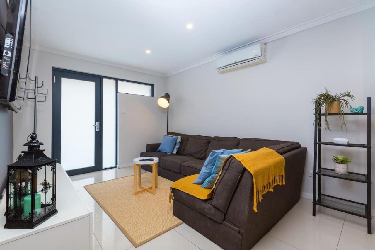 Holiday home The Perfect Family Escape Modern Huge Backyard *