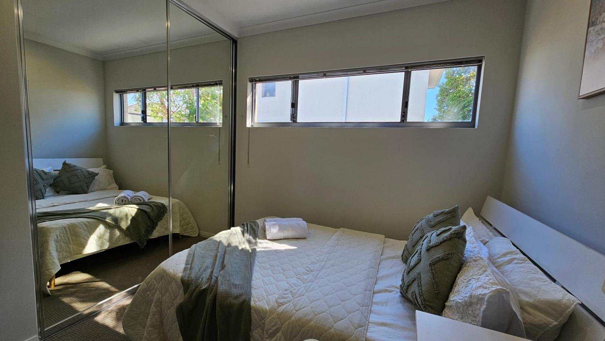 Holiday home Cozy Urban Escape - 11km From Cbd *