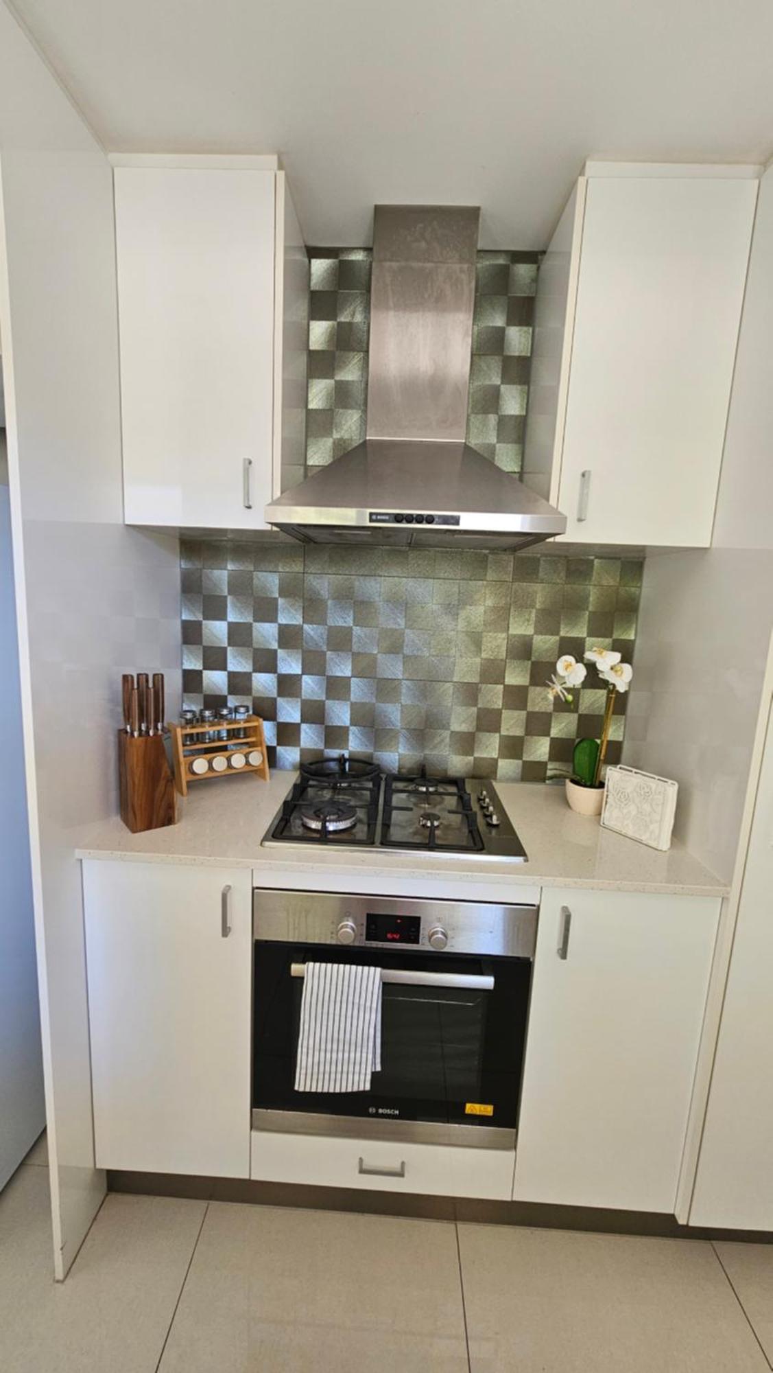 Cozy Urban Escape - 11km From Cbd Holiday home Perth