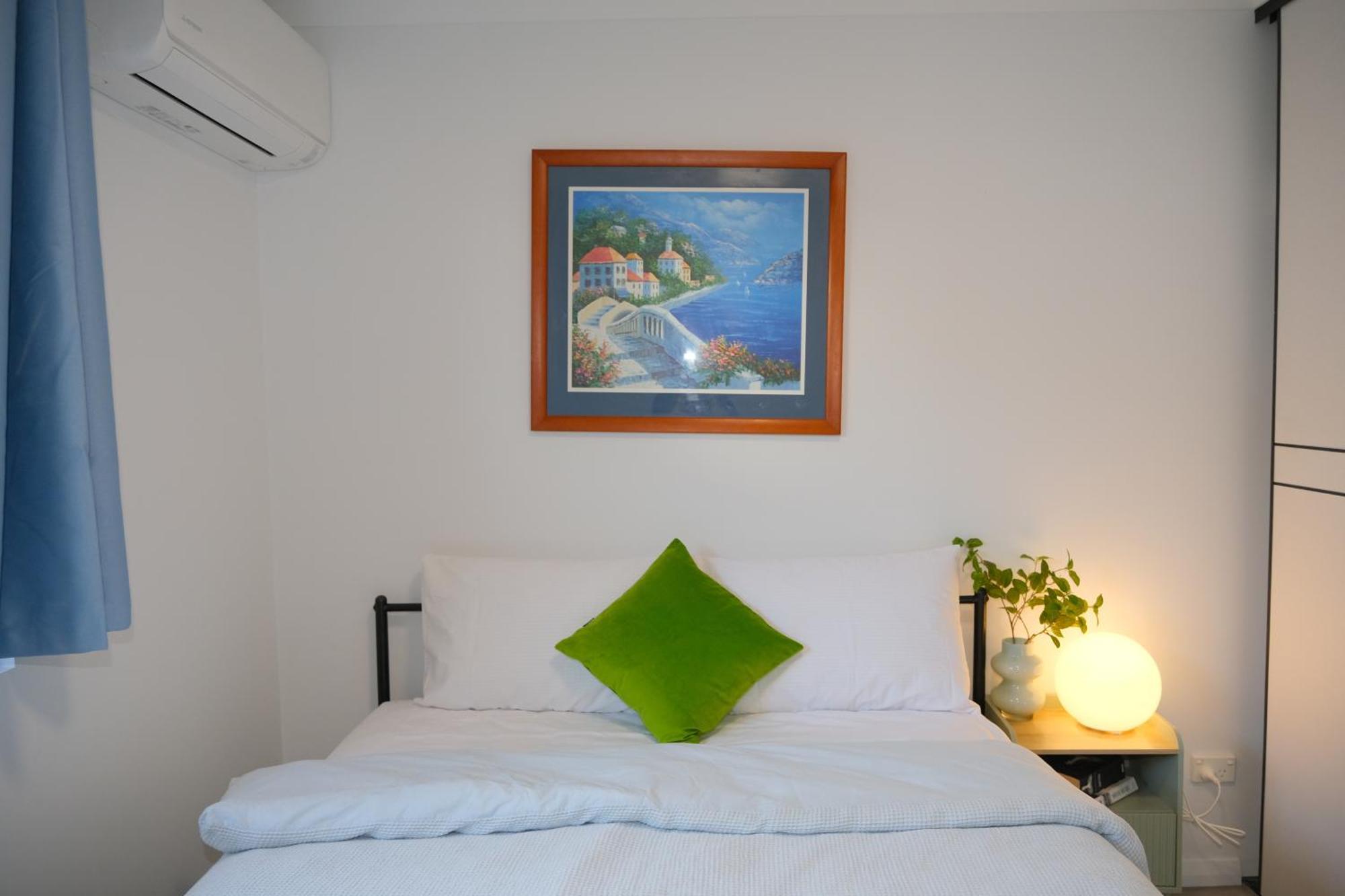 Holiday home A2 Airport 2Br Haven - Garden & Parking